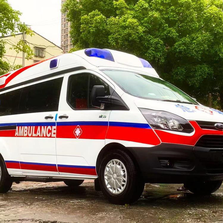 马龙重症监护救护车出租护送返乡